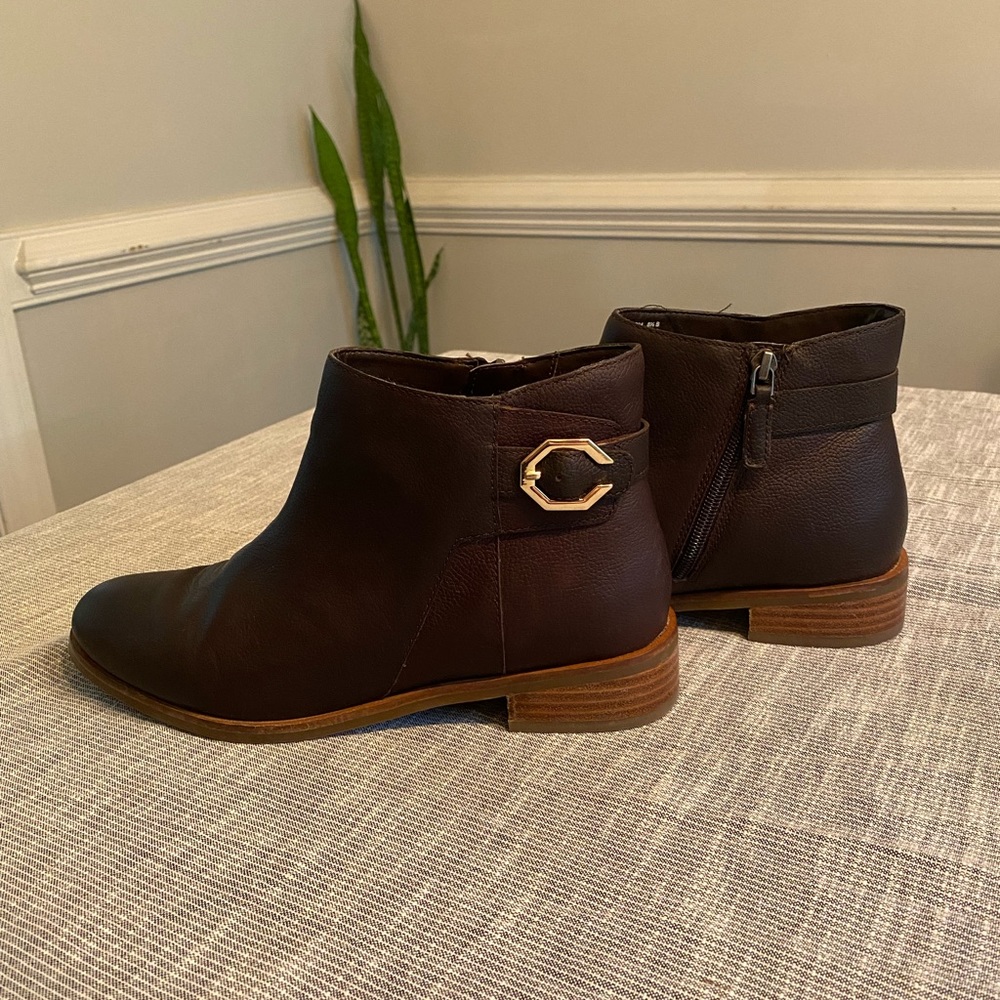 Cole Haan 8 1/2 brown leather booties!!